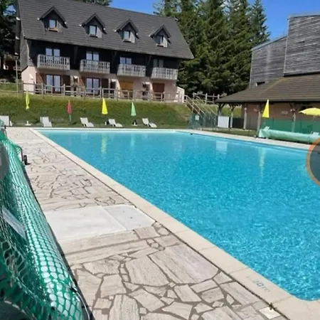 Superbesse 8 Pers - Wifi - Piscine 아파트 베세-에-생타나스타시